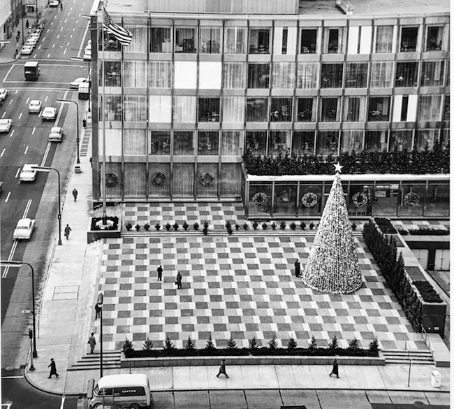 1st National Bank Plaza